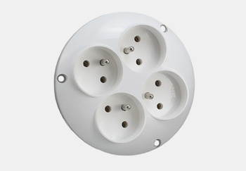 TRÓJNIK ELEKTRYCZNY ROZGAŁĘŹNIK 4 GNIAZDA OKRĄGŁE Z UZIEMIENIEM ZŁODZIEJ