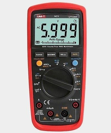 Miernik UT139E