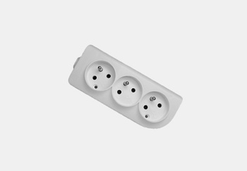 Gniazdo z uziemieniem 3x GN-30